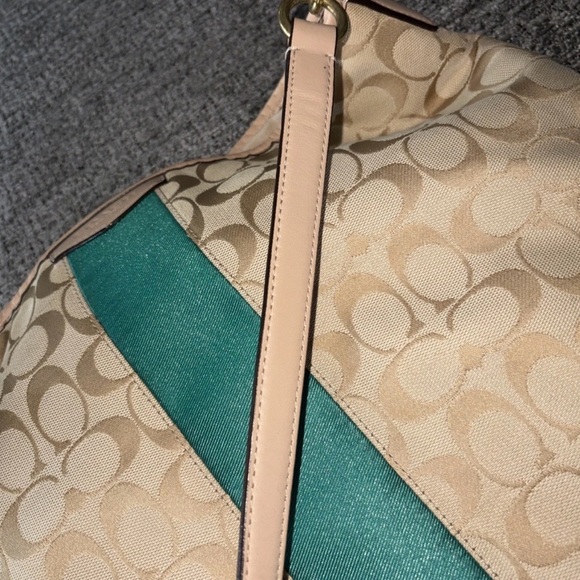 Coach signature hobo bag - Picture 9 of 11